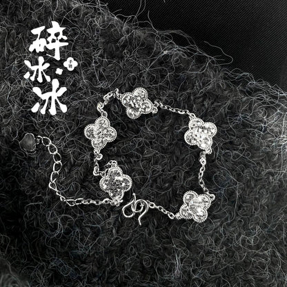7750725b-878c-484c-a665-58e1d2e08350